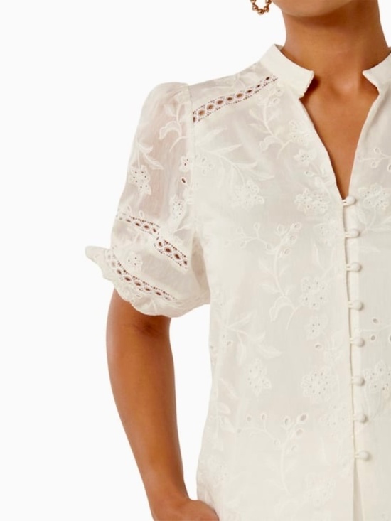 Forever New Tops - 🇦🇺 Forever New white embroidered top- natural fibres S small.